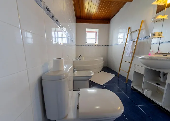 O Abrigo * Laje (Pico Island)