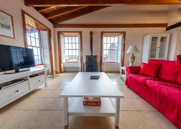 O Abrigo * Laje (Pico Island)