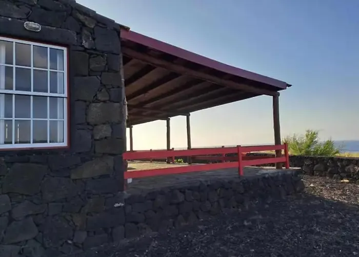 O Abrigo * Laje (Pico Island)