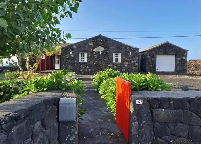 Holiday home O Abrigo *